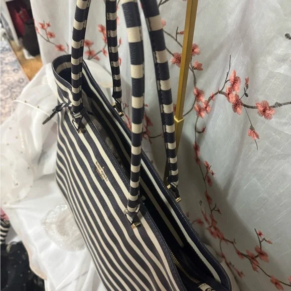Kate Spade story book Blue and Cream Striped Tote Bag 💕 - Picture 3 of 14